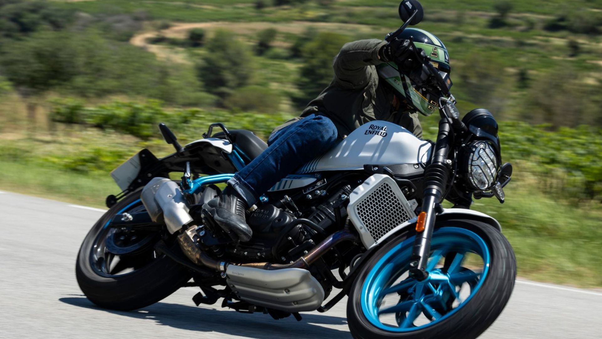 Royal Enfield Guerrilla 450 Launched in India